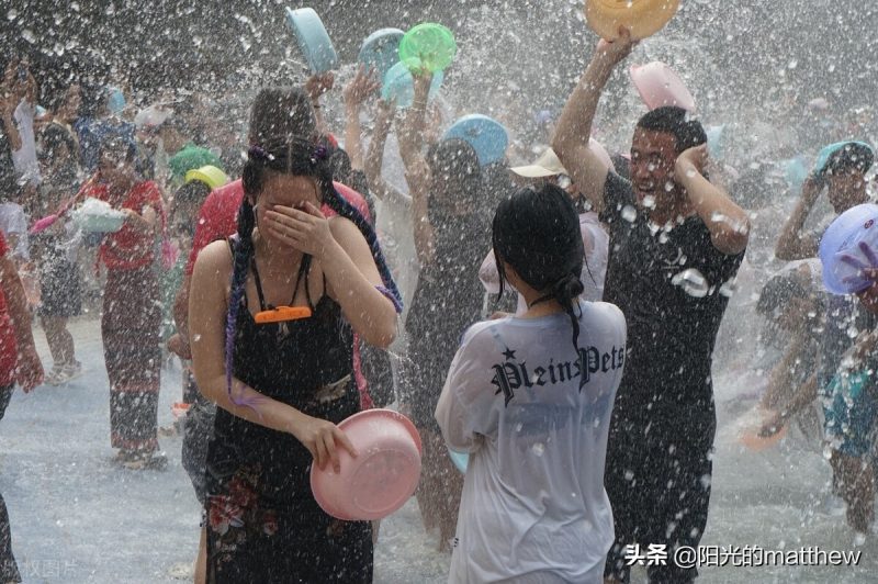 2022年西双版纳泼水节是几月几号（西双版纳泼水节图片高清）-4