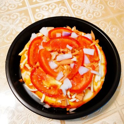 空气炸锅披萨的制作方法（几分钟就能学会的空气炸锅披萨做法好吃简单易学）-5