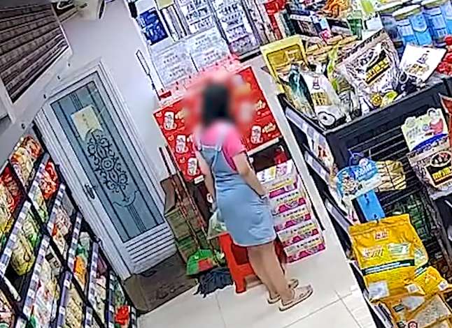 无语！广东一女子躲进超市厕所偷吃榴莲，发现掉了10块钱不敢去捡