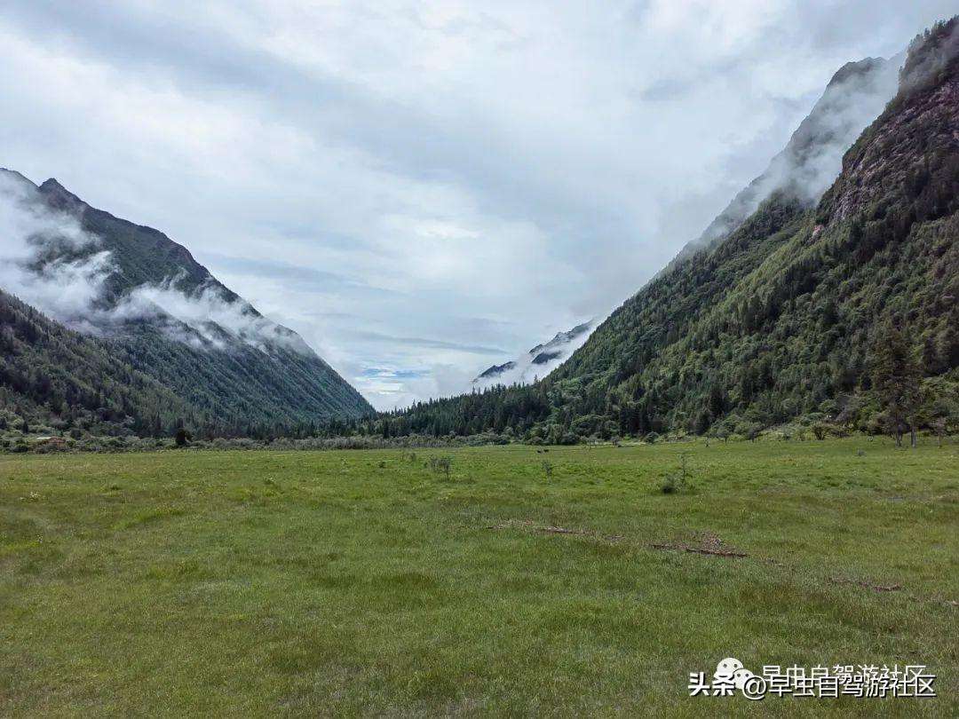 四姑娘山哪些景点必去（外地人旅游必看8月四姑娘山旅游攻略）