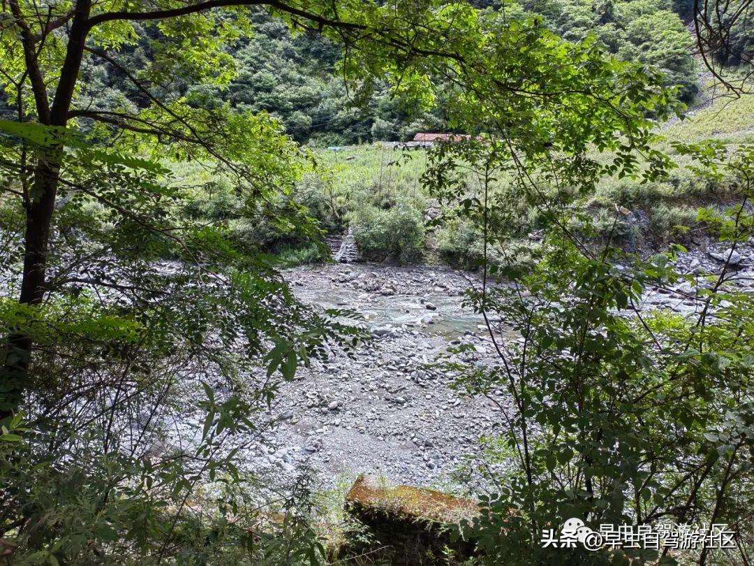 四姑娘山哪些景点必去（外地人旅游必看8月四姑娘山旅游攻略）