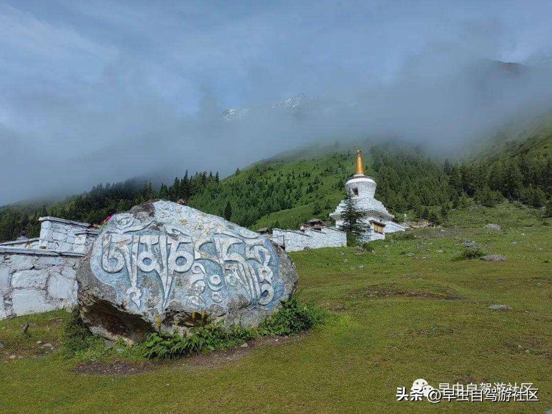 四姑娘山哪些景点必去（外地人旅游必看8月四姑娘山旅游攻略）