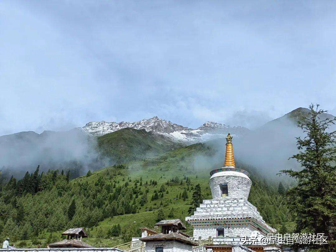 四姑娘山哪些景点必去（外地人旅游必看8月四姑娘山旅游攻略）