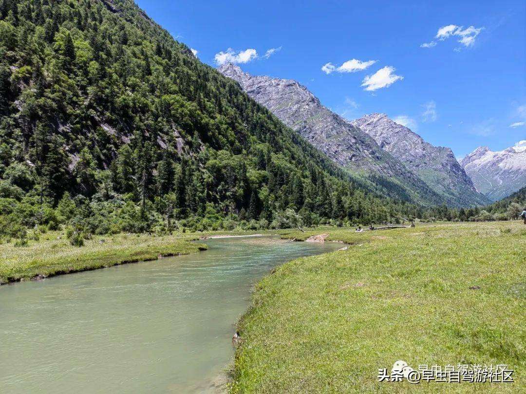 四姑娘山哪些景点必去（外地人旅游必看8月四姑娘山旅游攻略）