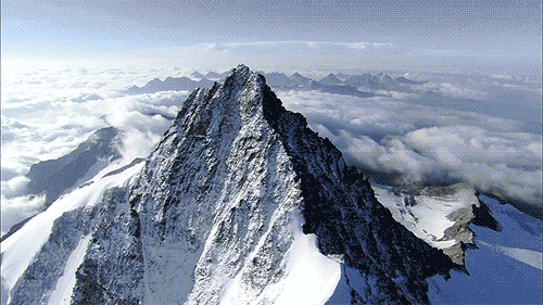 中国珠穆朗玛峰海拔多少米（珠穆朗玛峰最新海拔8844.43米被官方认可的数据）