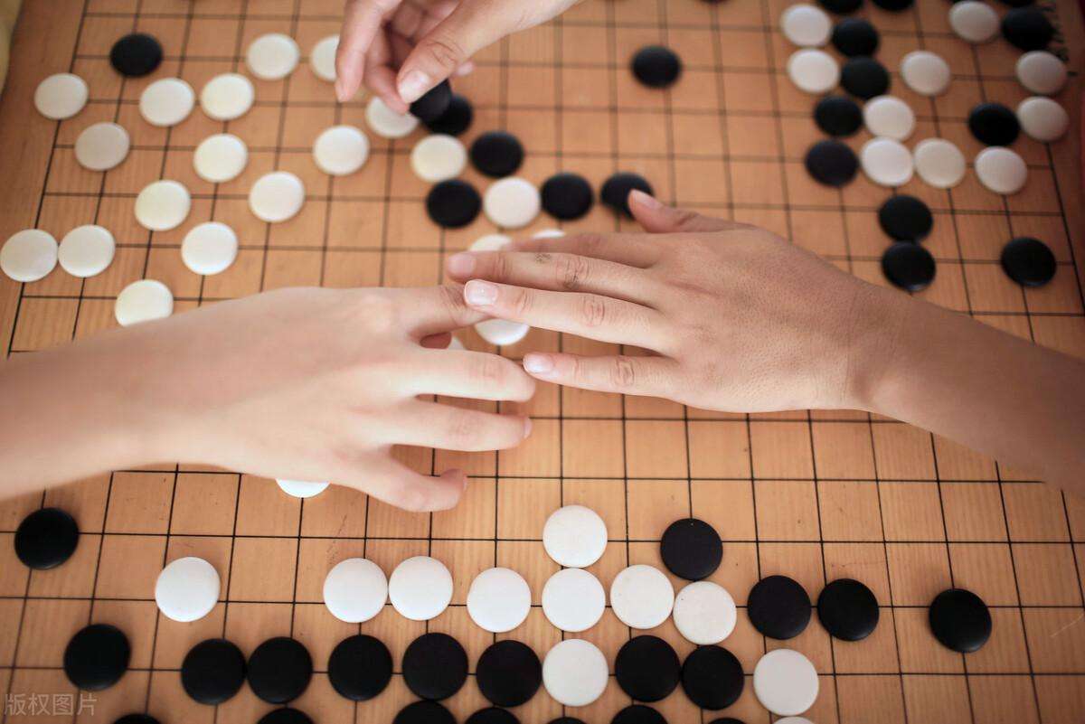 琴棋书画中的棋是指什么棋（一文分析古代琴棋书画的棋不是象棋而是围棋的原因）