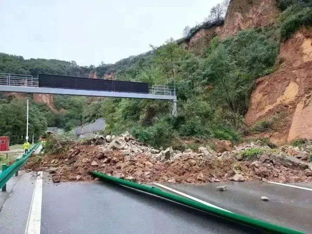 泥石流成因及预警措施（浅析泥石流的防范与治理）