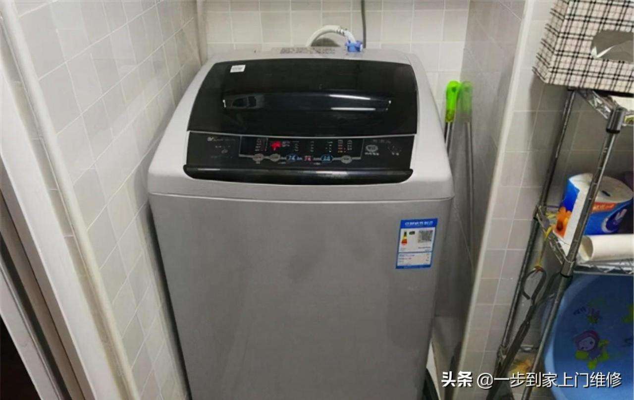 洗衣机洗一次衣服要多少电（洗衣机耗电量计算方法）