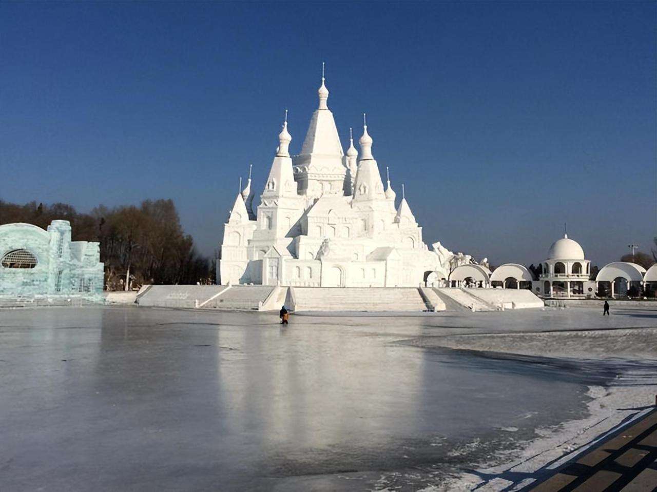 去哈尔滨旅游的保暖装备有哪些（去哈尔滨旅游准备物品及行程推荐）